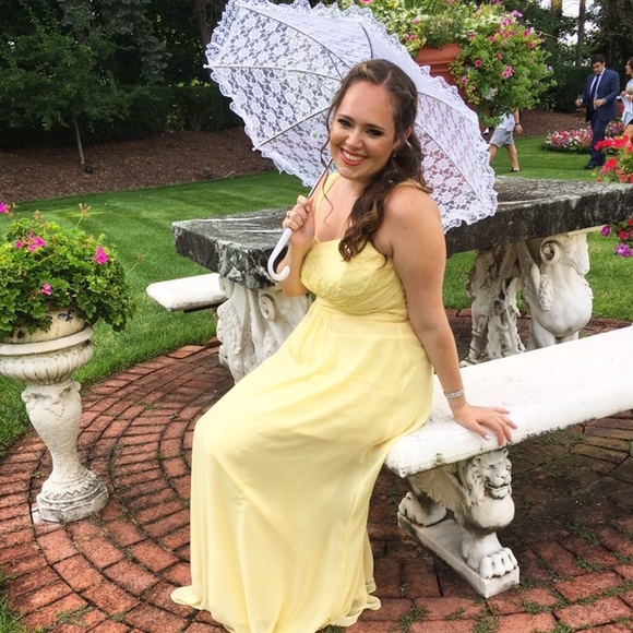 💛 $270 Dress 💛 - Picture 2 of 6